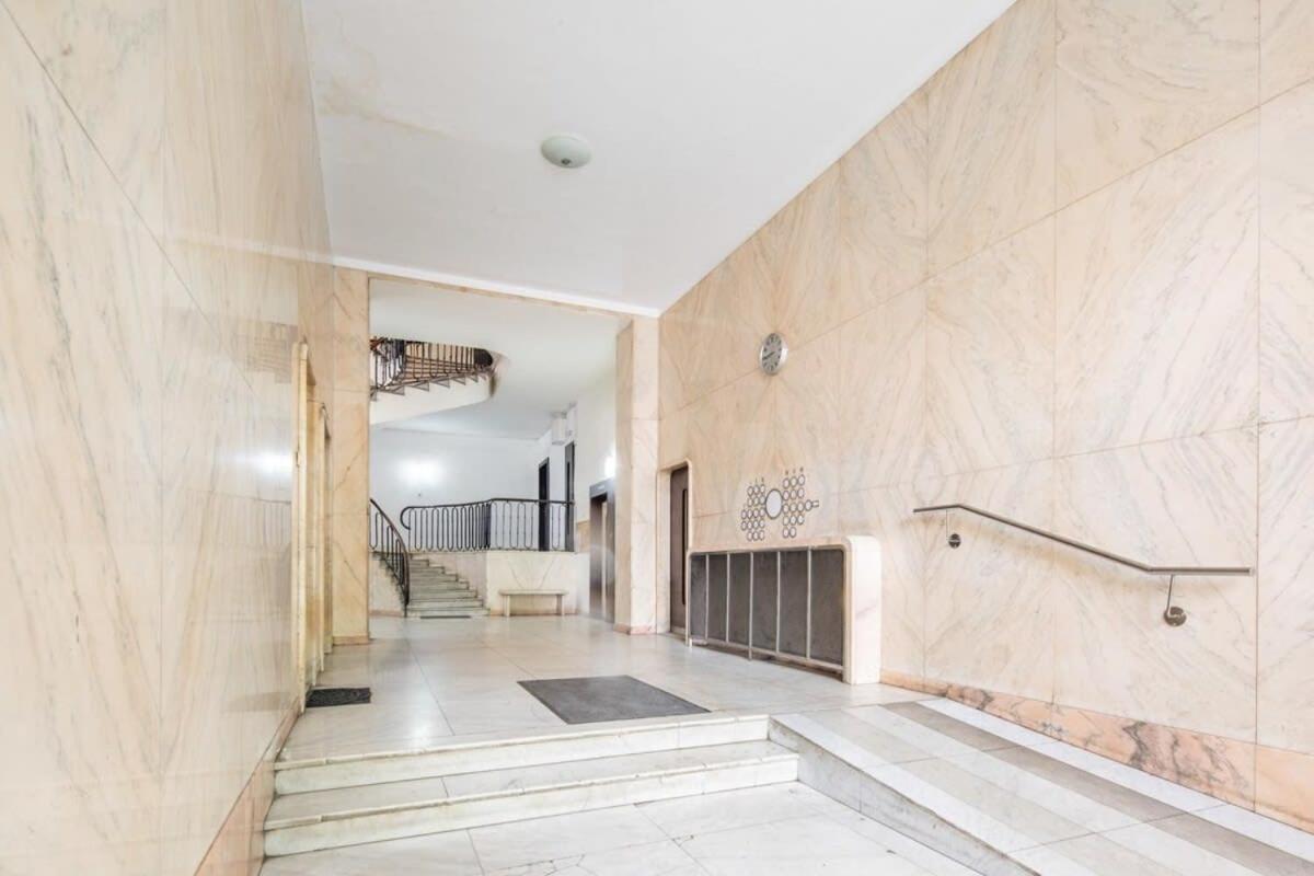 Unique Design - River View With Balcony * Budapest